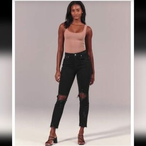 NWOT Abercrombie & Fitch Curve Love mom jean high rise in Black destroy,…